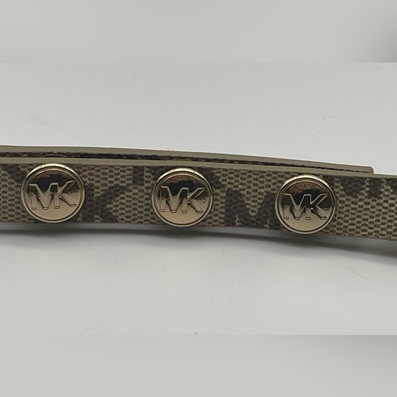 Michael Kors Signature Logo Pull Chain Belt Bag - Picture 8 of 13